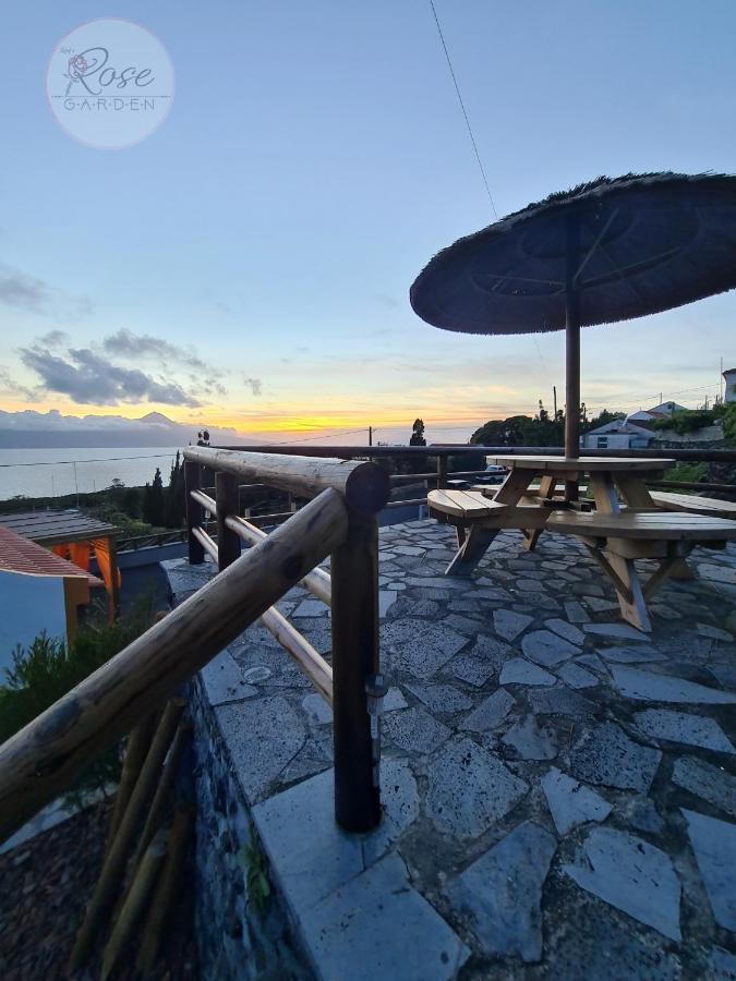 Villa Rosegarden View Velas Esterno foto